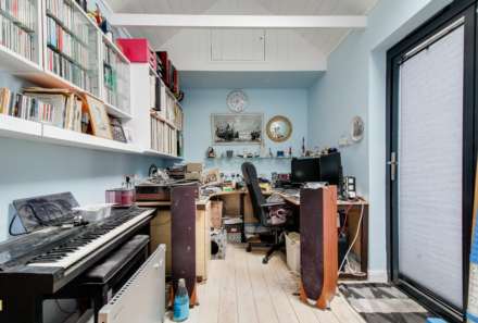 Winterbourne Close, Lewes, Image 14
