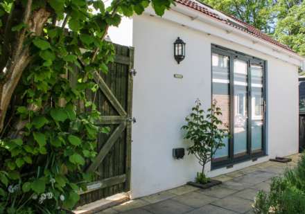 Winterbourne Close, Lewes, Image 17