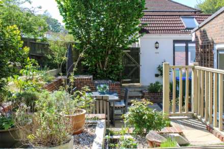 Winterbourne Close, Lewes, Image 20