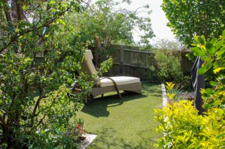 Winterbourne Close, Lewes, Image 22