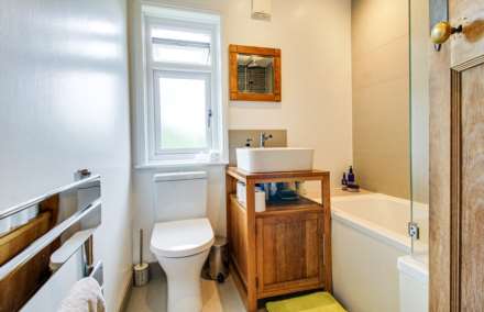 Nevill Crecent, Lewes, Image 24