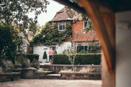 Mayfield, Image 4