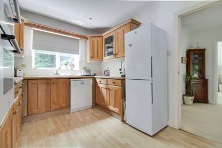 Lodge Close, Lewes, Image 5