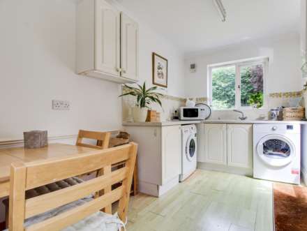 Lodge Close, Lewes, Image 6