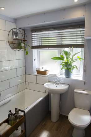 Winterbourne Close, Lewes, Image 19