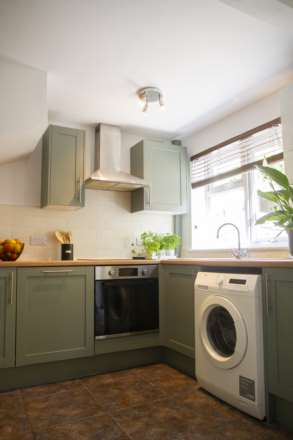 Winterbourne Close, Lewes, Image 8
