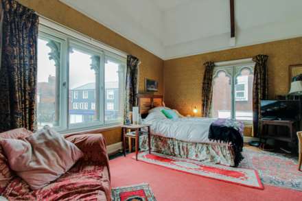 High Street, Lewes, Image 13