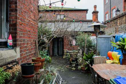 High Street, Lewes, Image 22