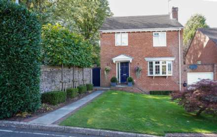 Queen Annes Close, Lewes