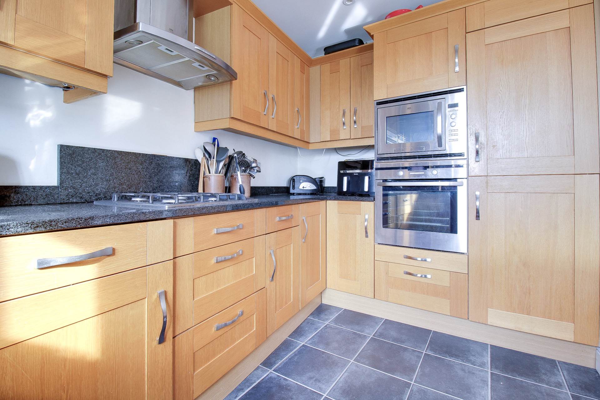 St Annes Crescent, Lewes, Image 9