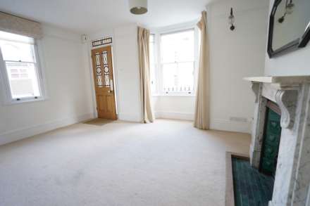 Paddock Terrace, Lewes, Image 2