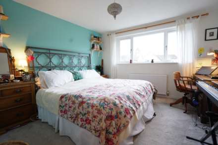 Wells Close, Plumpton Green, Image 9