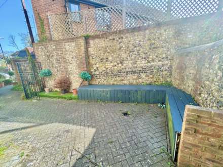 Castle View, Westgate Street, Lewes, Image 16