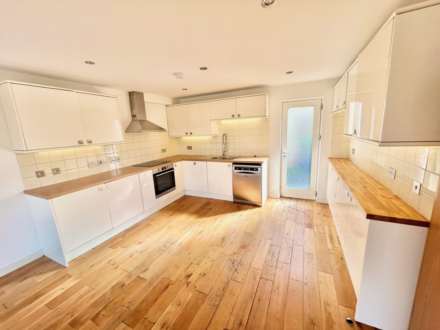 Castle View, Westgate Street, Lewes, Image 3