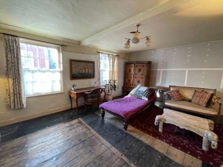 High Street, Lewes, Image 13