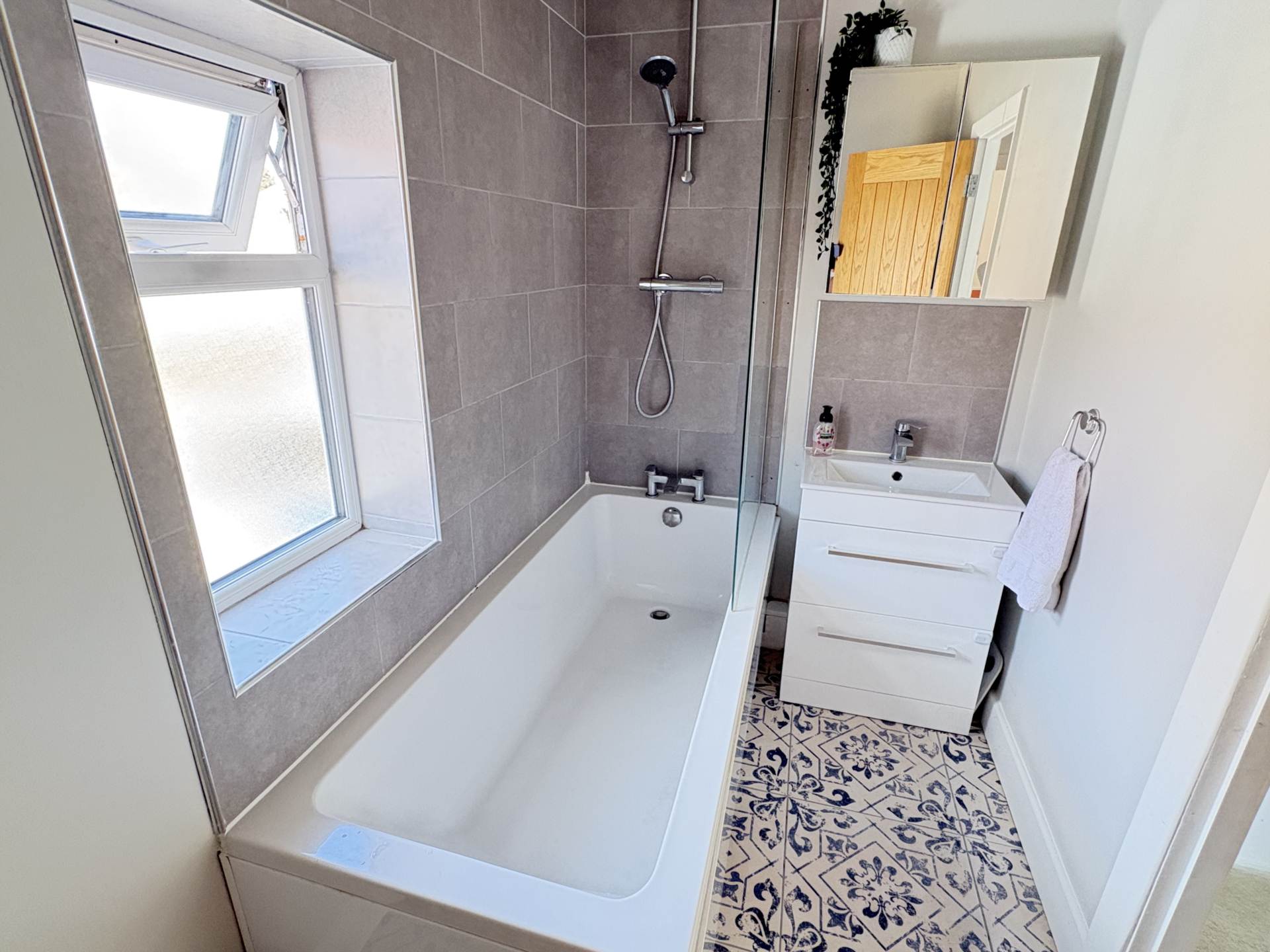 Gibbon Road, Newhaven, Image 16
