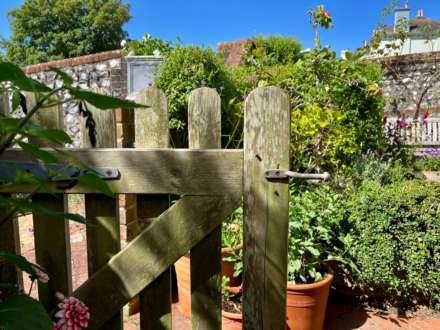 St Annes Crescent, Lewes, Image 21