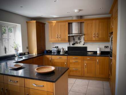St Annes Crescent, Lewes, Image 7