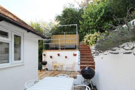 Winterbourne Close, Lewes, Image 17