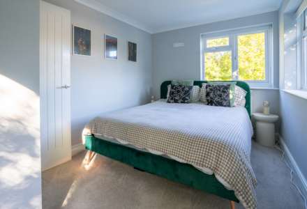 Winterbourne Close, Lewes, Image 2