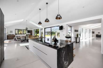Novington Lane, East Chiltington, Image 4