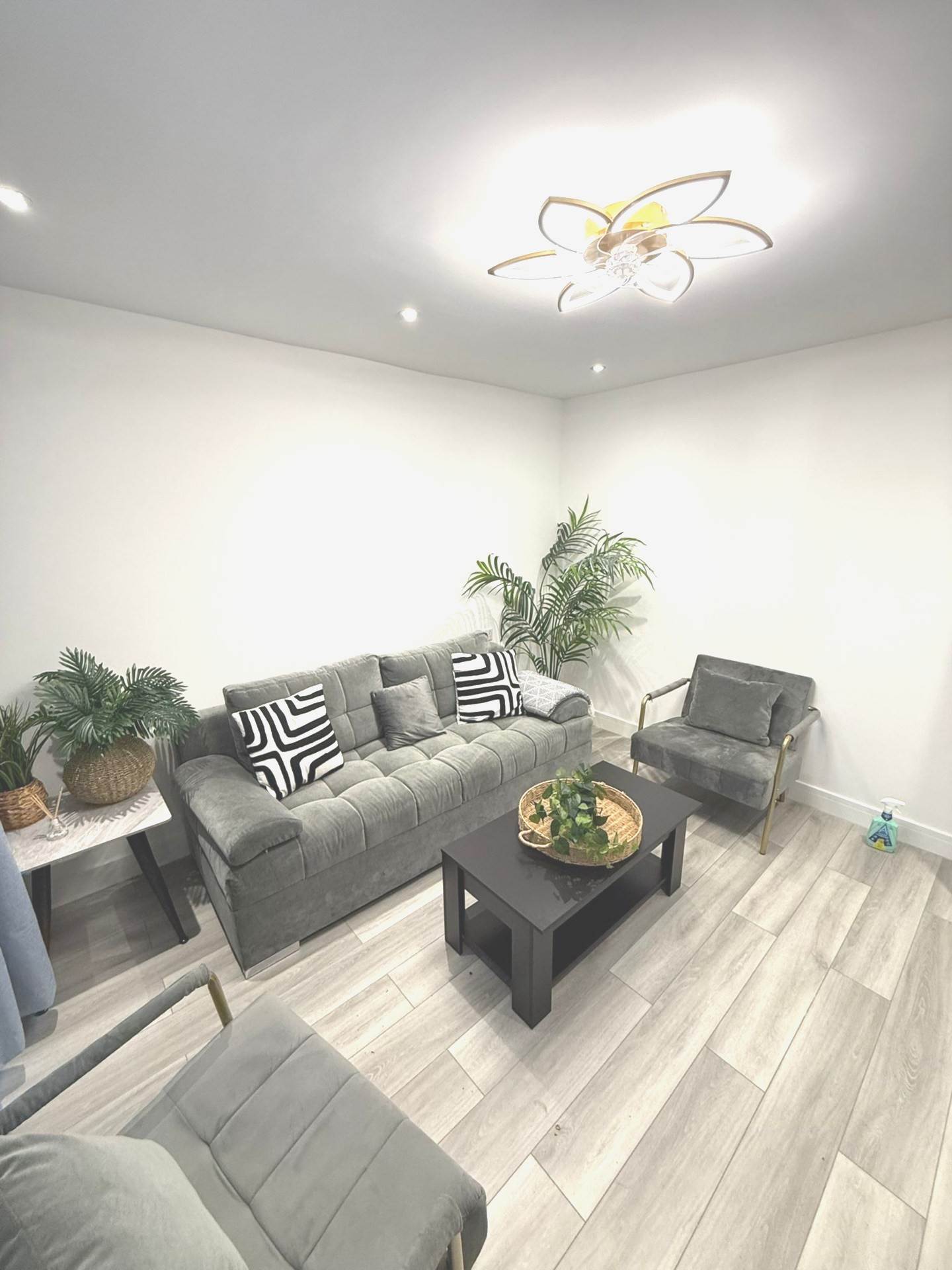 Dawley Ride, Coln Brook, Image 1