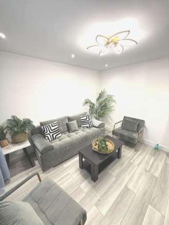 Property For Rent Dawley Ride, Coln Brook, Slough