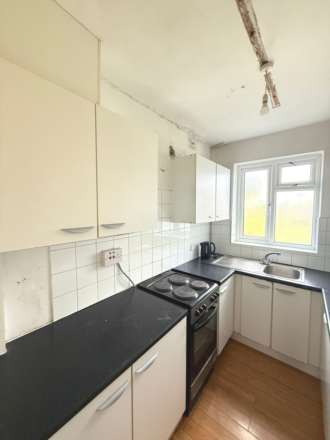 Heston Avenue, Hounslow, Image 6