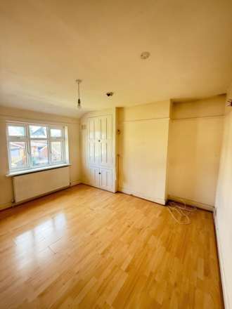 Heston Avenue, Hounslow, Image 5