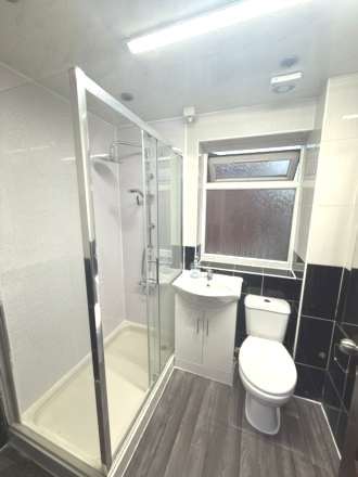 Barnes Avenue, Southall, Image 5