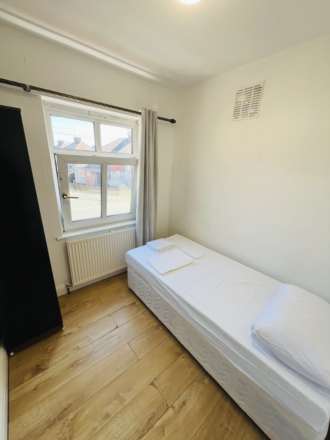 Hitherbroom Road, Hayes, Image 5