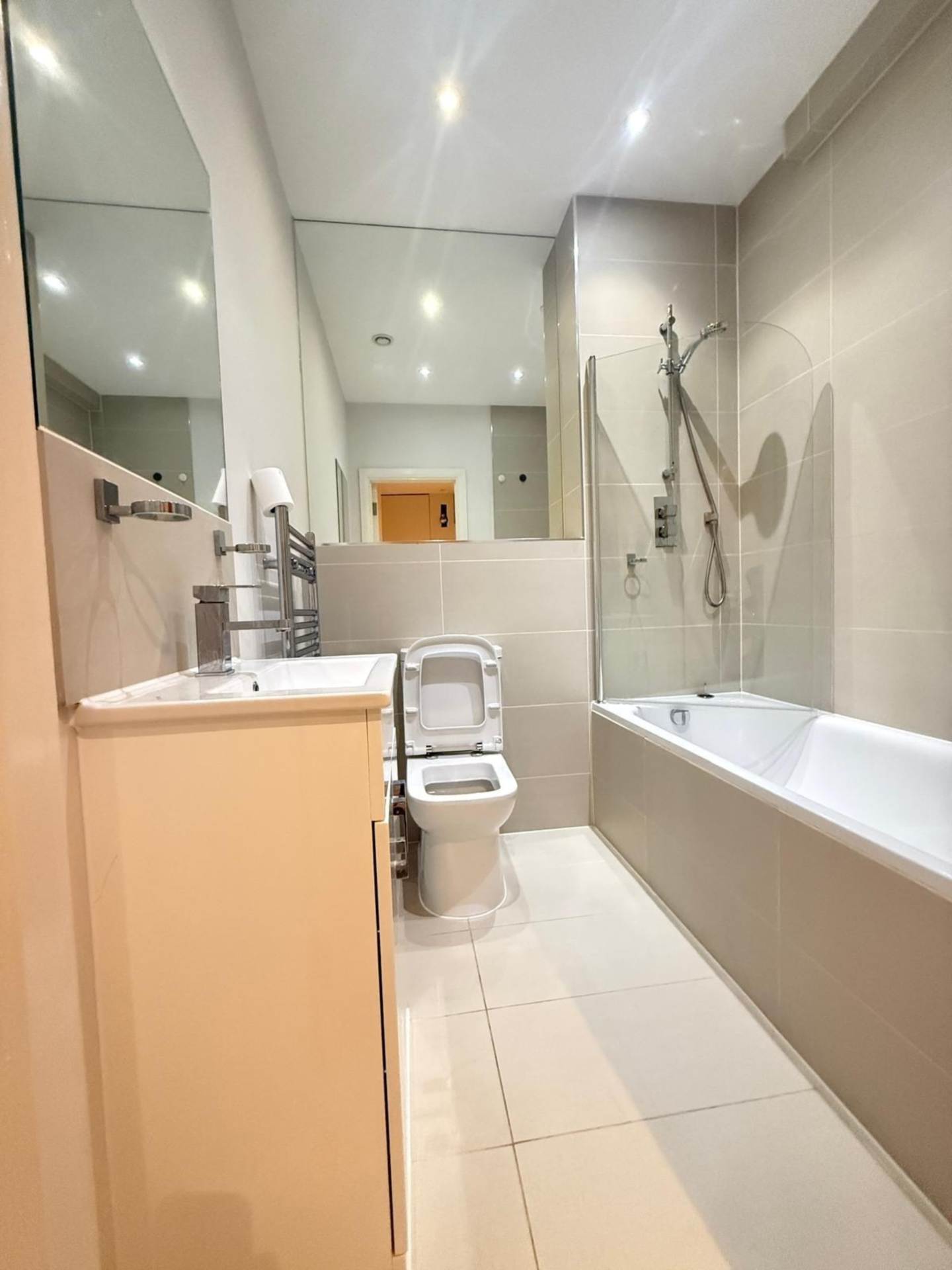 High Street, Camberley, Image 3