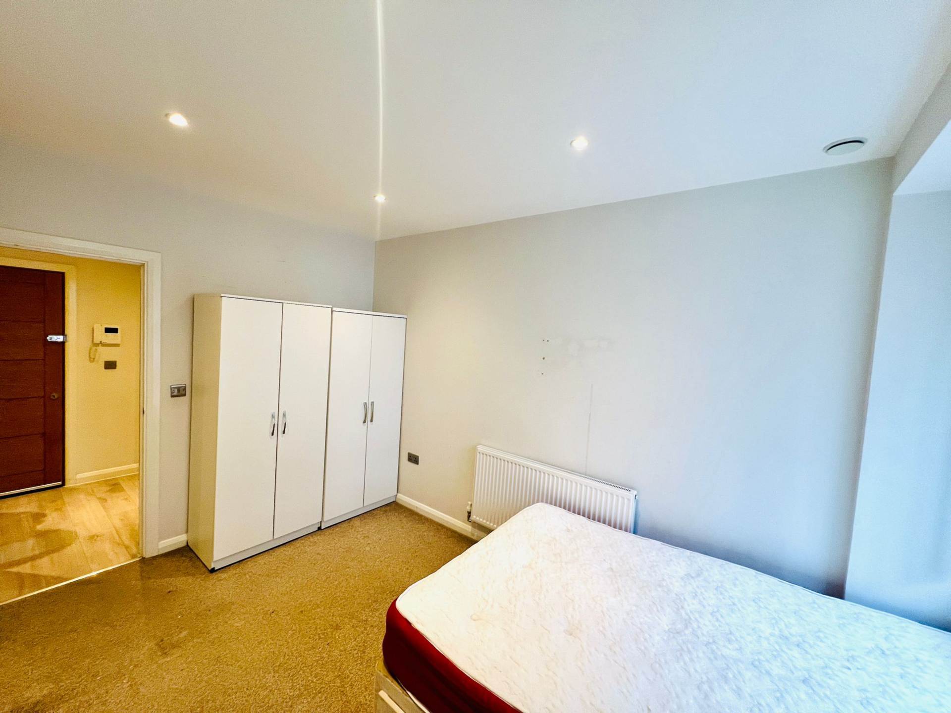 High Street, Camberley, Image 3