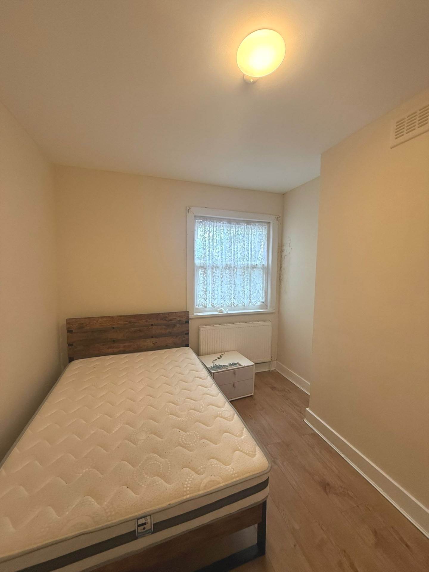 Victoria Road, Southall, Image 2