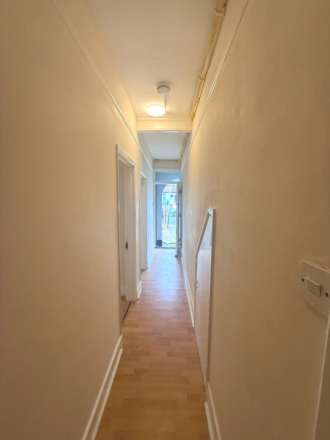 Victoria Road, Southall, Image 5