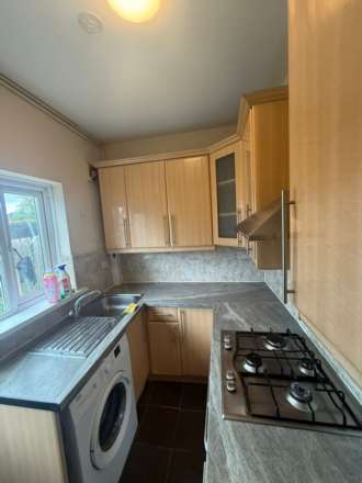 Victoria Road, Southall, Image 5