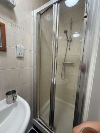 Western Road, Southall, Image 4