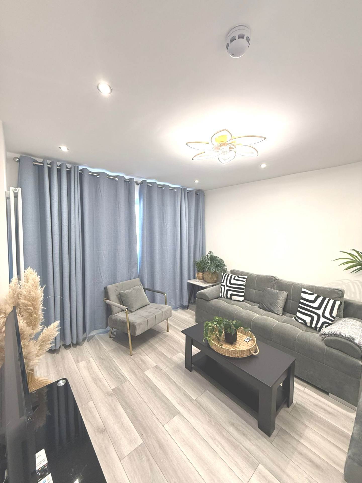 Dawley Ride, Slough, Image 1