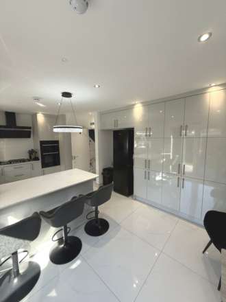 Dawley Ride, Slough, Image 5