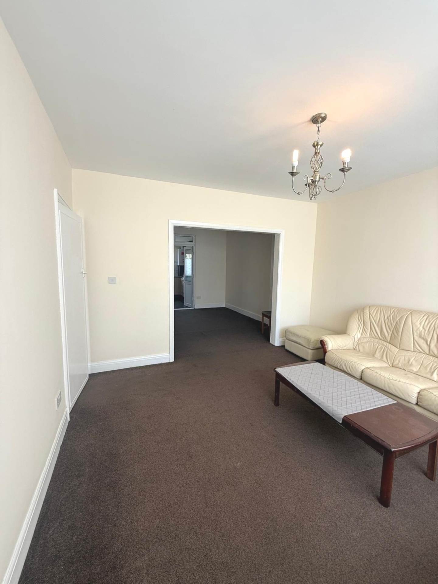 Greenland Crescent, Southall, Image 3