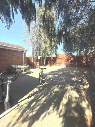 Bath Road, Hounslow, Image 12