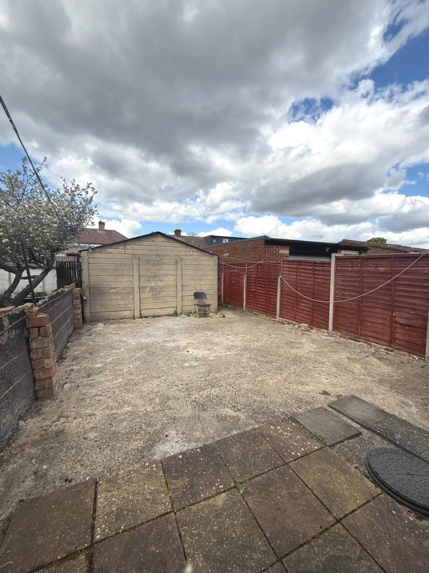 Greenland Crescent, Southall, Image 16