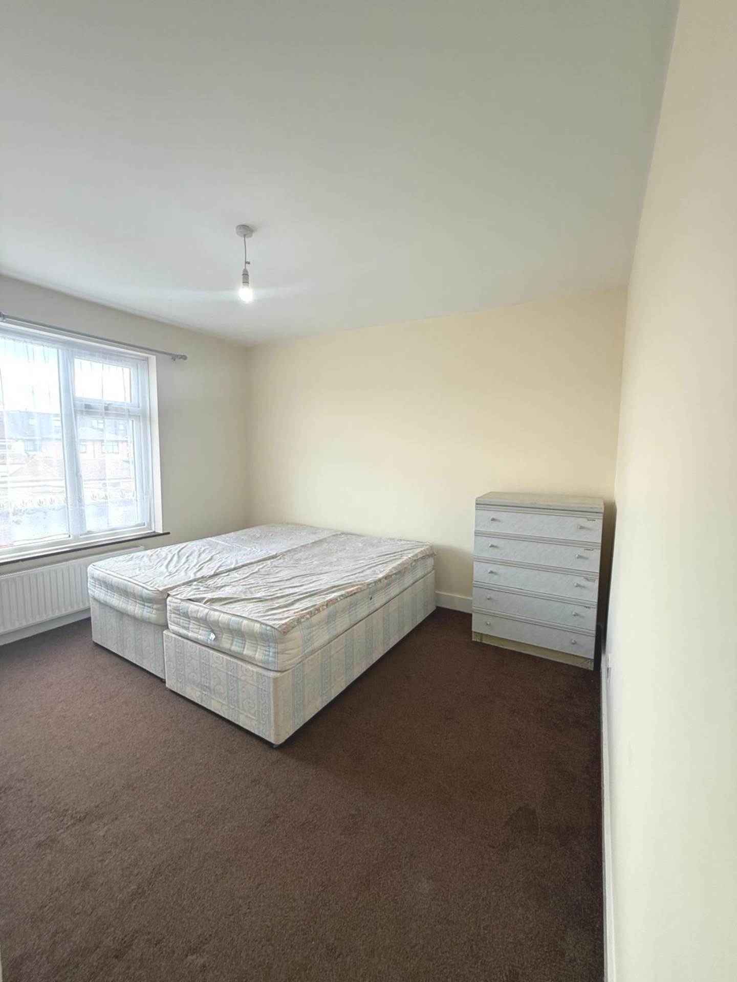 Greenland Crescent, Southall, Image 7