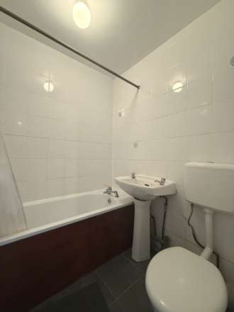 Norwood Road, Southall, Image 3
