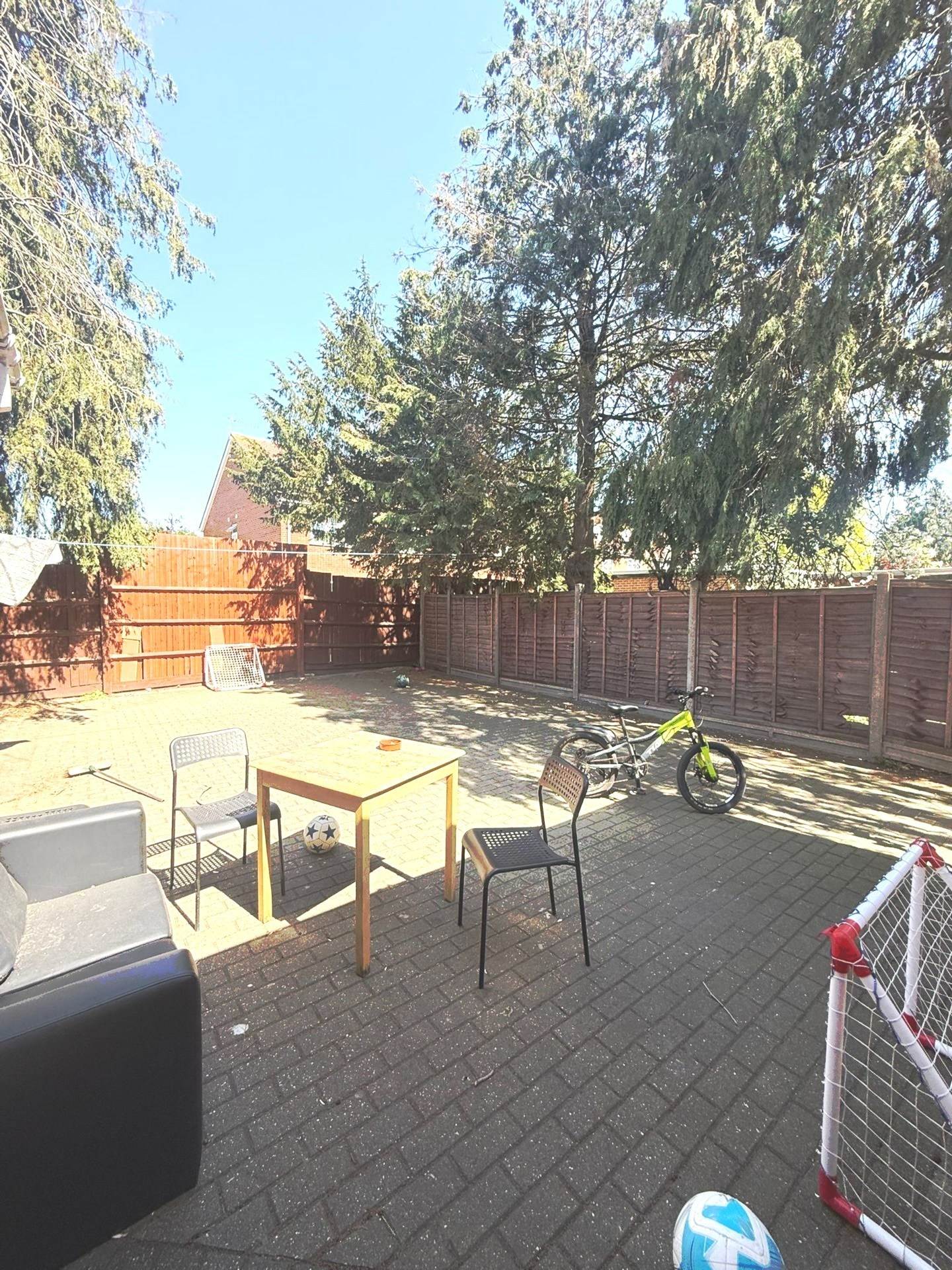 Bath Road, Hounslow, Image 12