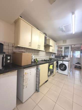 Bath Road, Hounslow, Image 2