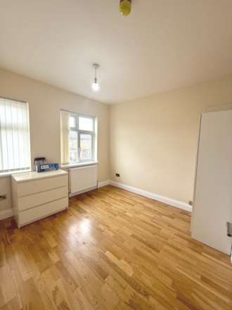 Western Road, Southall, Image 3