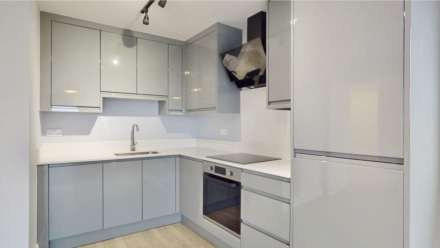Hanworth Road, Hounslow, Image 7
