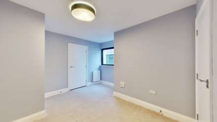 Hanworth Road, Hounslow, Image 15