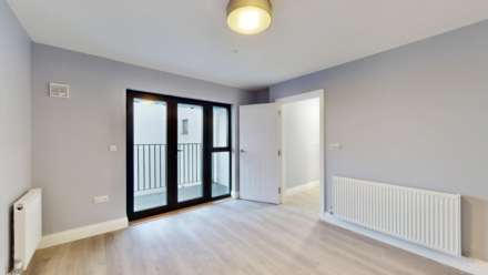 Hanworth Road, Hounslow, Image 8